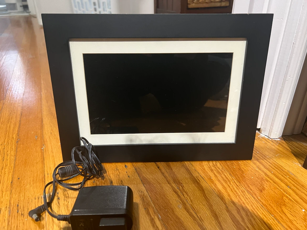 Digital Photo Frame