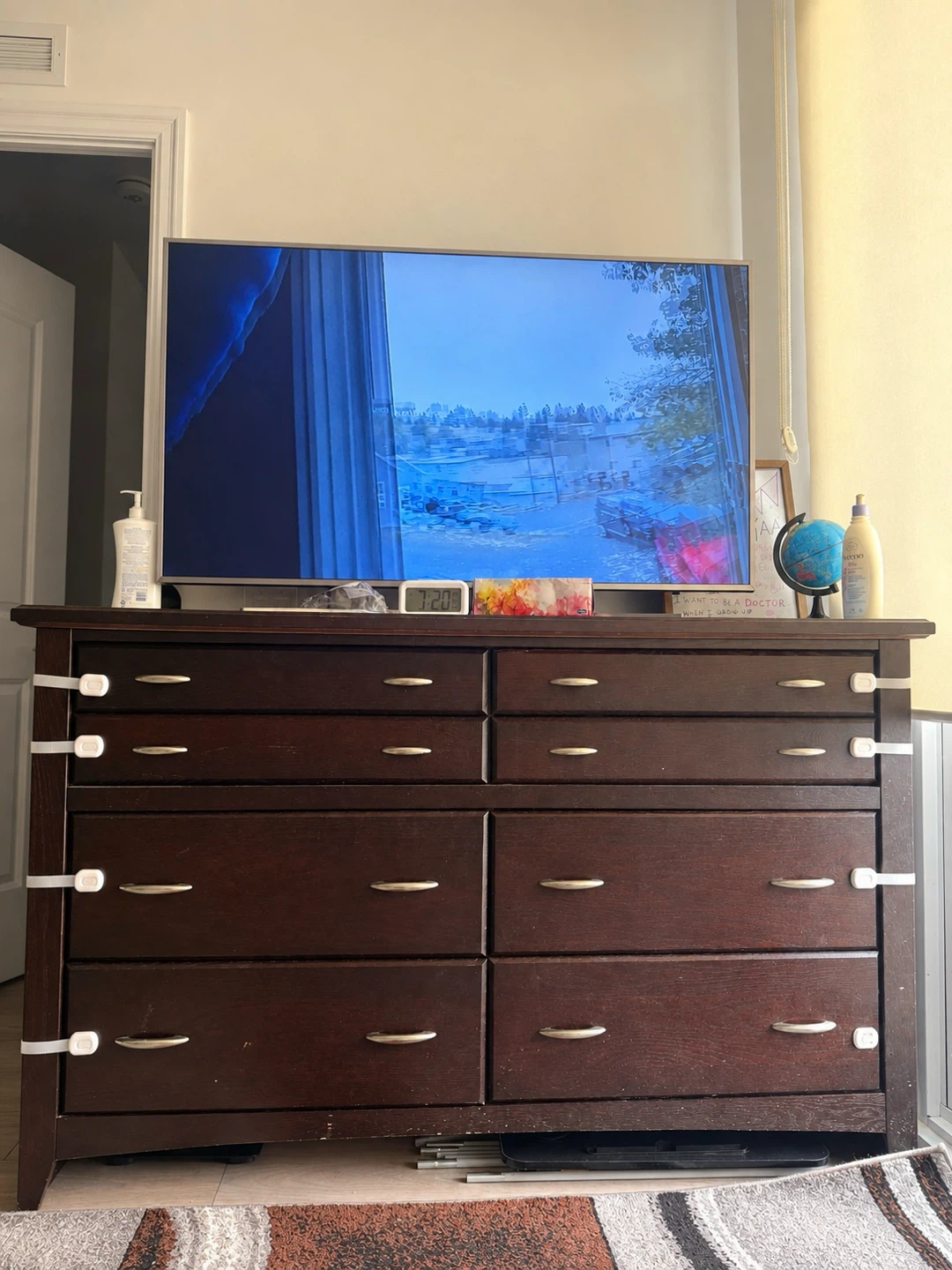 Dark Brown Wooden Dresser - photo 2