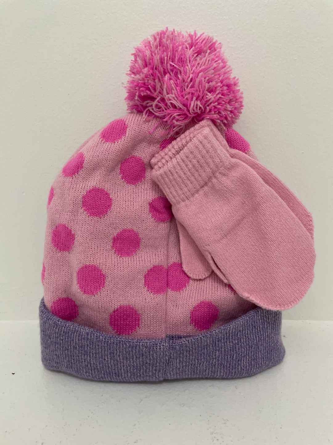 Brand new Minnie Mouse hat & mitten set - photo 2