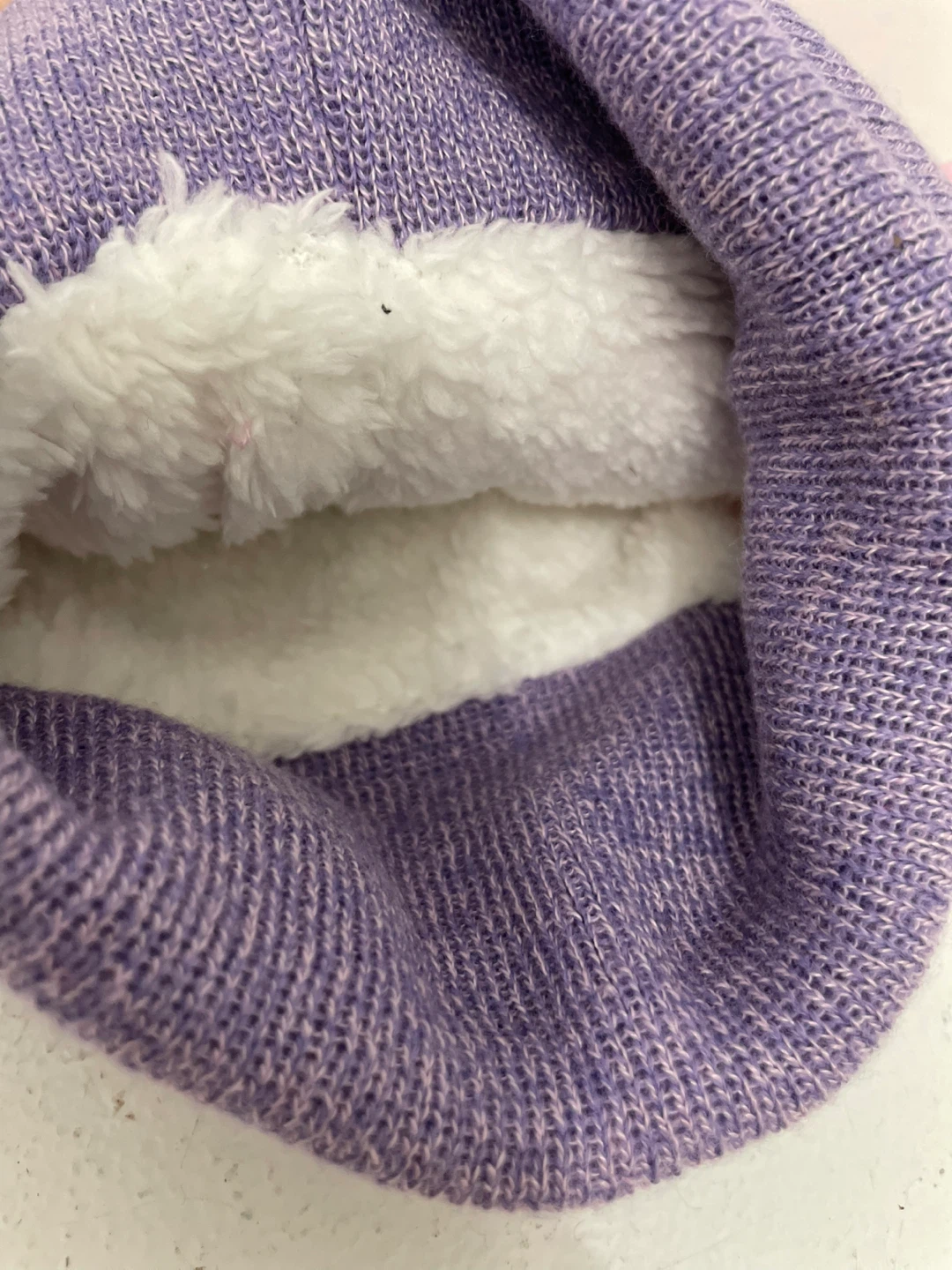Brand new Minnie Mouse hat & mitten set - photo 3