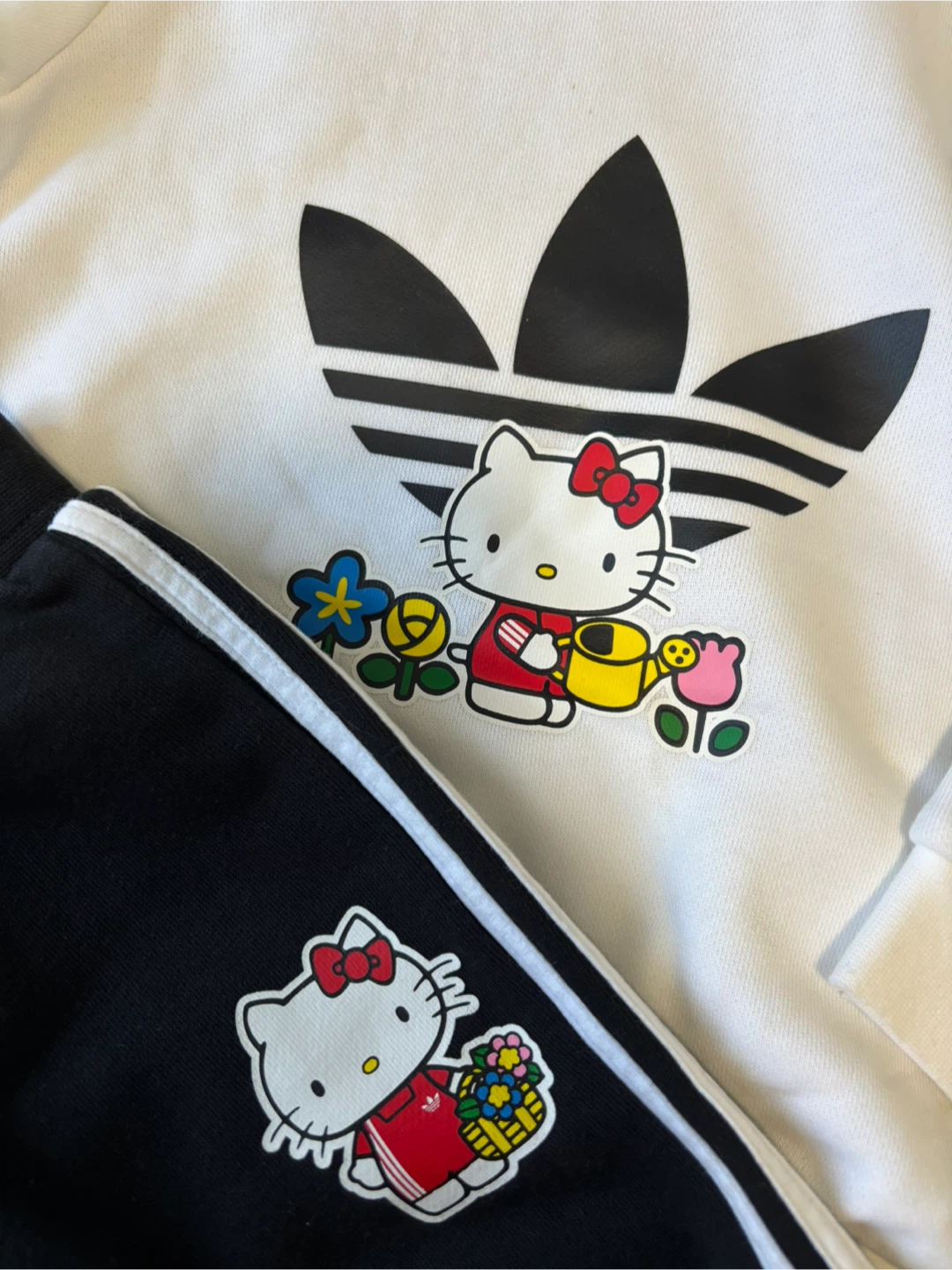 Adidas Hello Kitty Set 4T - photo 2