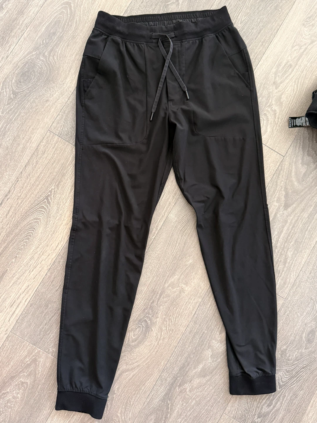 Lululemon Black Joggers M - photo 3