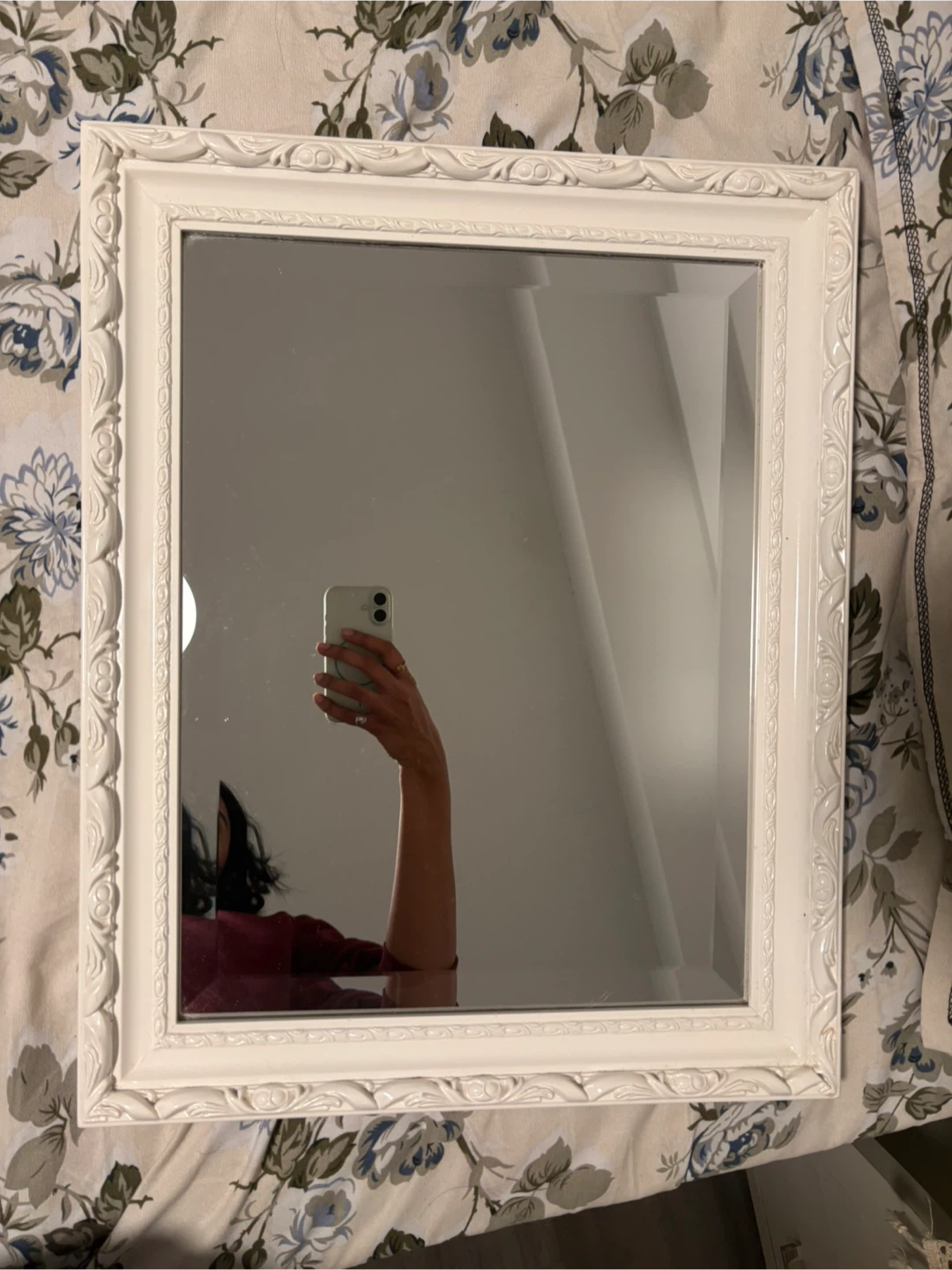 White Mirror Vintage