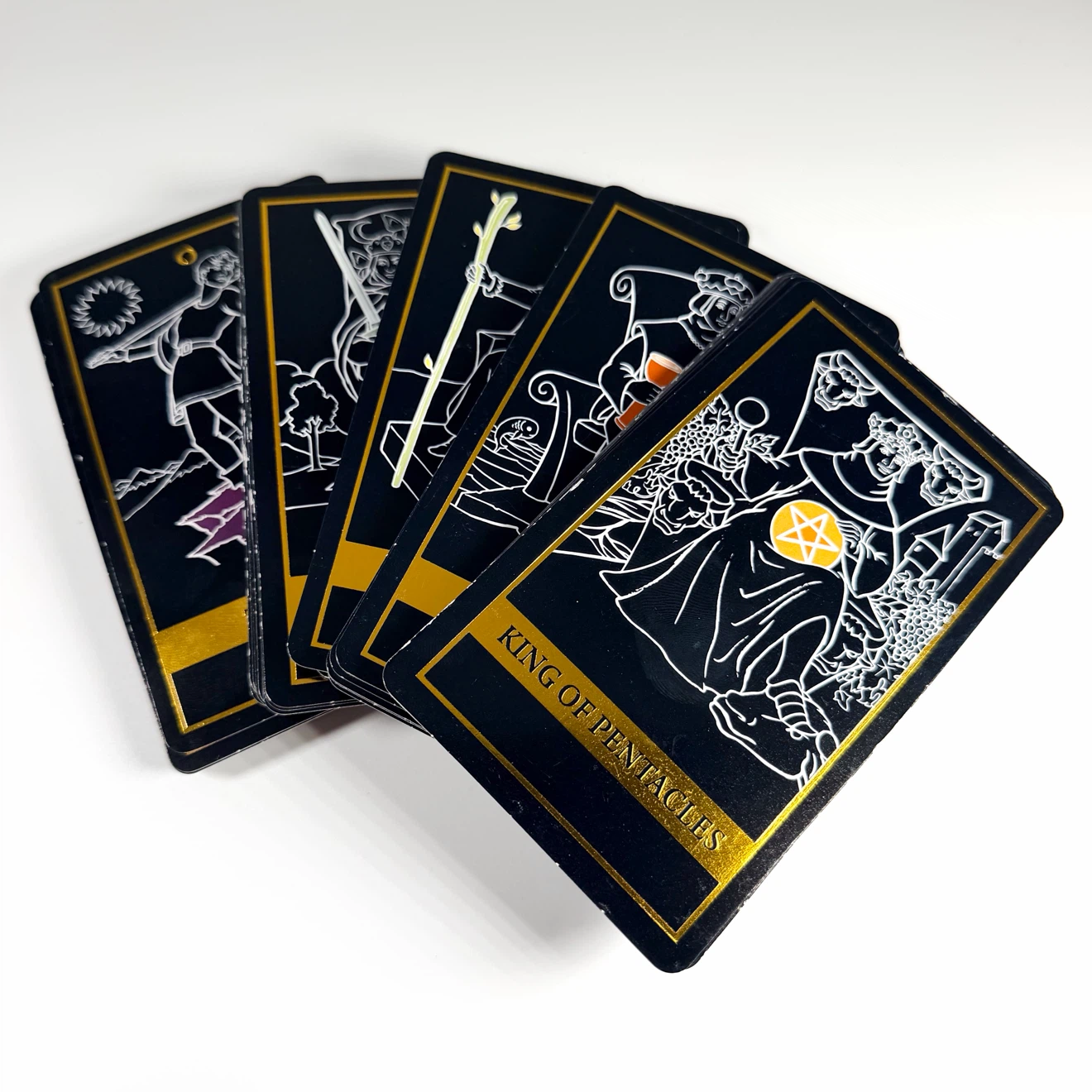 Tarot Cards & Crystals - photo 2