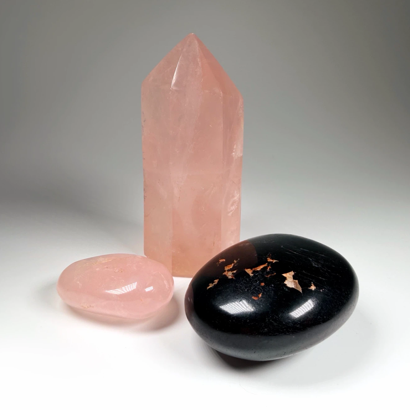 Tarot Cards & Crystals - photo 3