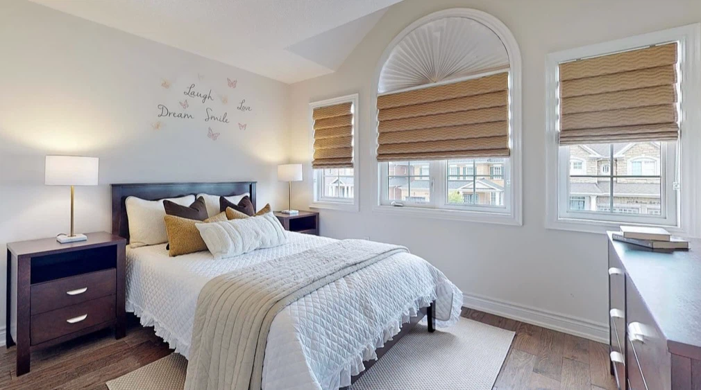 Dark Wood Queen Bed ser - photo 3