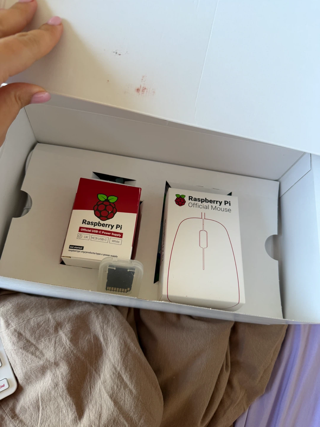 Raspberry Pi 400 Personal Computer Kit - photo 3