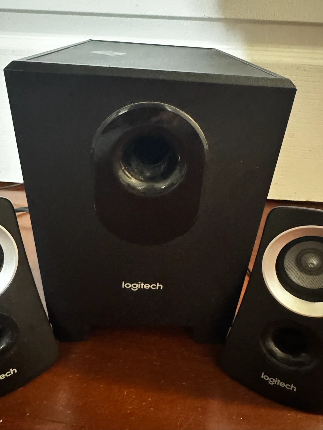 Logitech Z313 Speaker System - photo 2