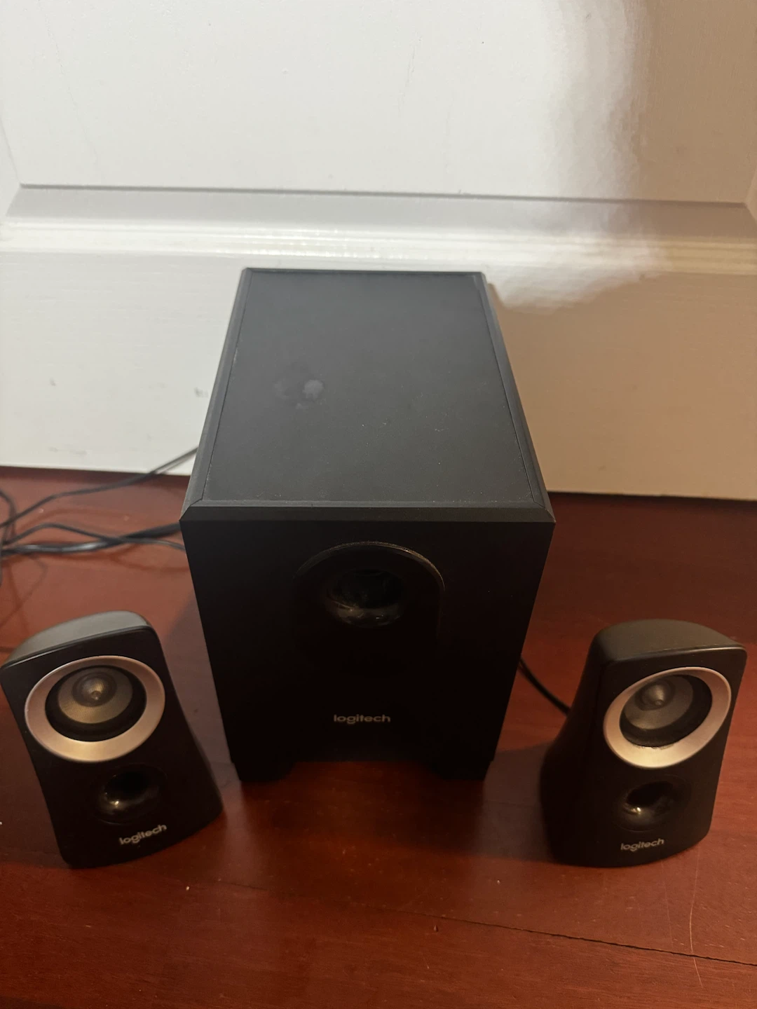 Logitech Z313 Speaker System - photo 3