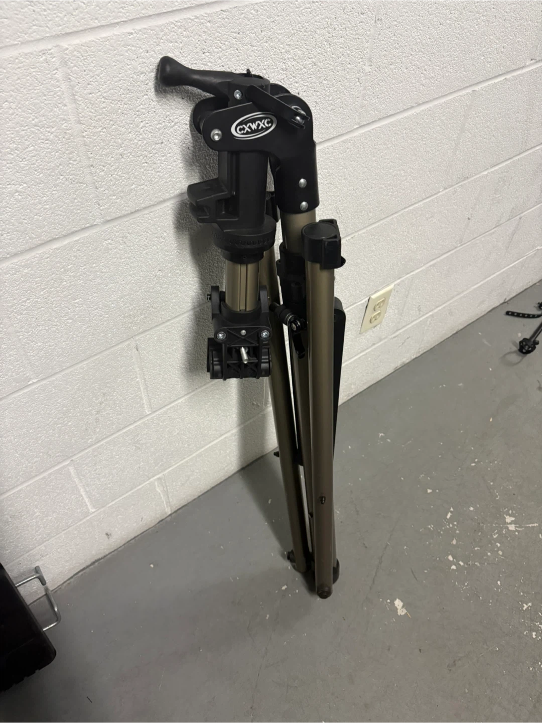 Portable Bicycle Repair Stand - photo 3