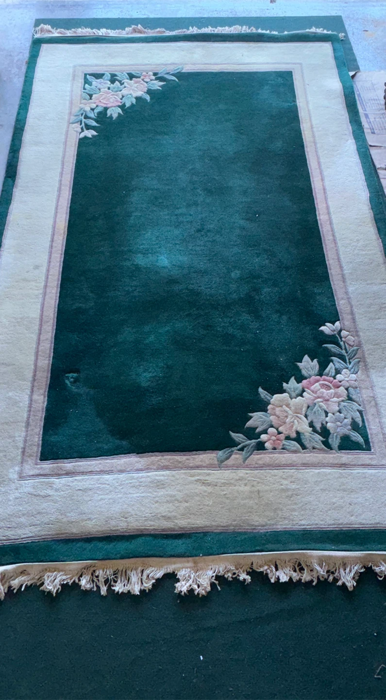 Rug in Dark Green wool