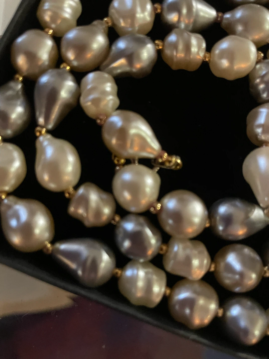 White & Silvery Grey Baroque Pearl Necklace - photo 2