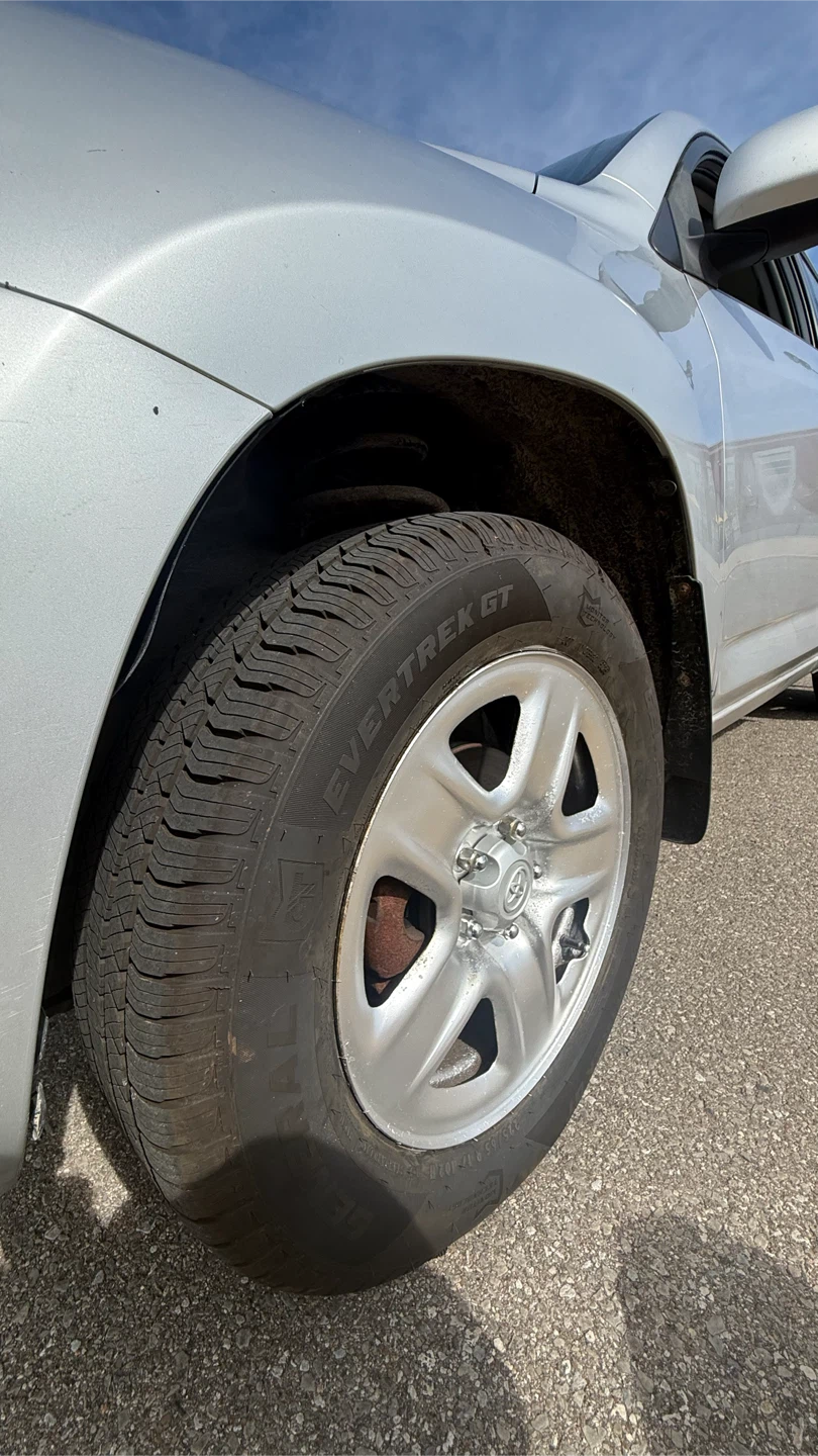 2012 Toyota RAV4 AWD — 276,500 km - photo 2