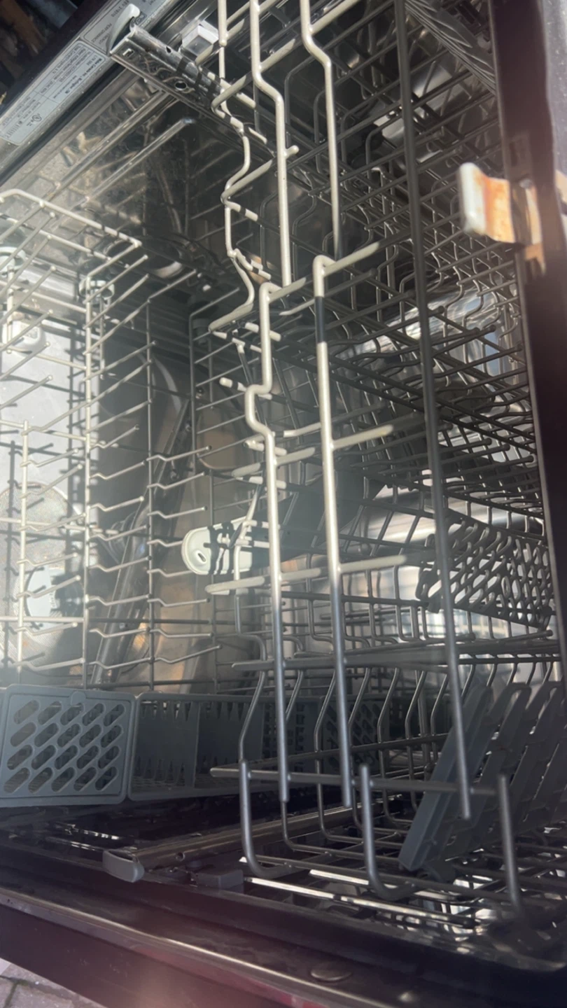 GE QuietPower 3 Dishwasher - photo 3