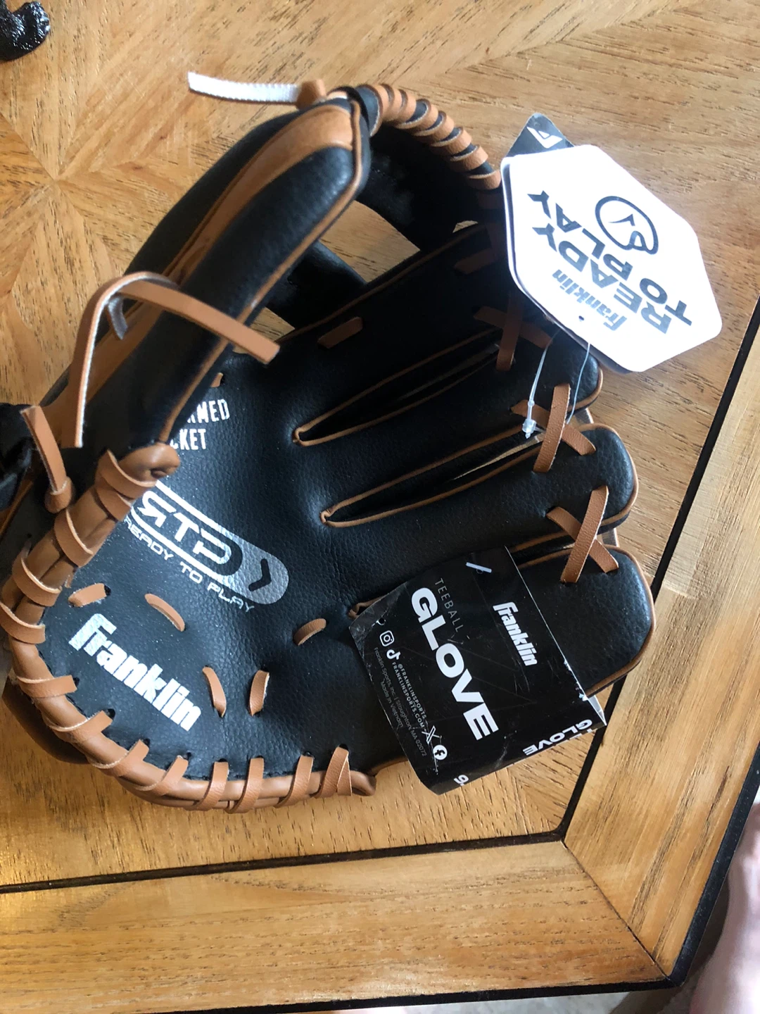 NEW Franklin Ready To Play baseball Glove 9.5 inch