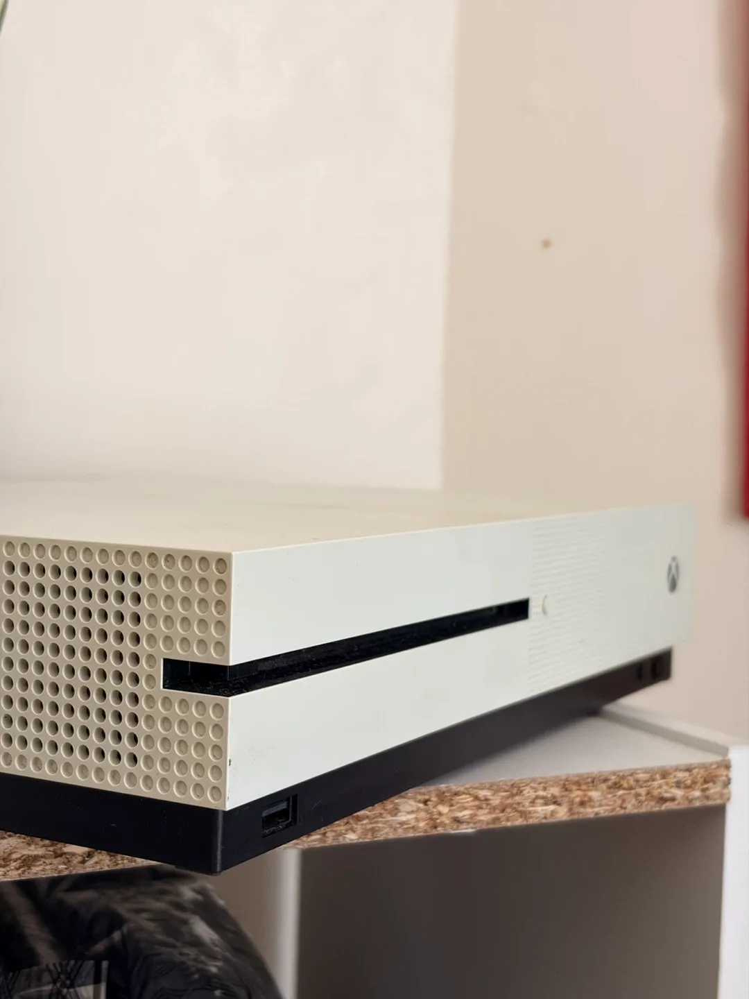 Microsoft Xbox One S 500Gb Console Model 1681 - photo 2