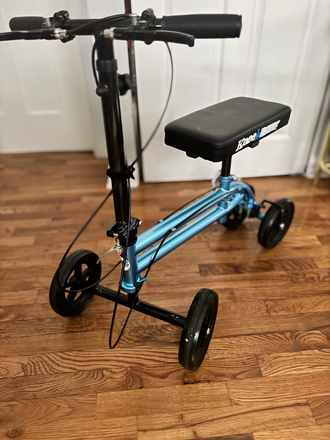 KneeRover Knee Scooter - photo 3