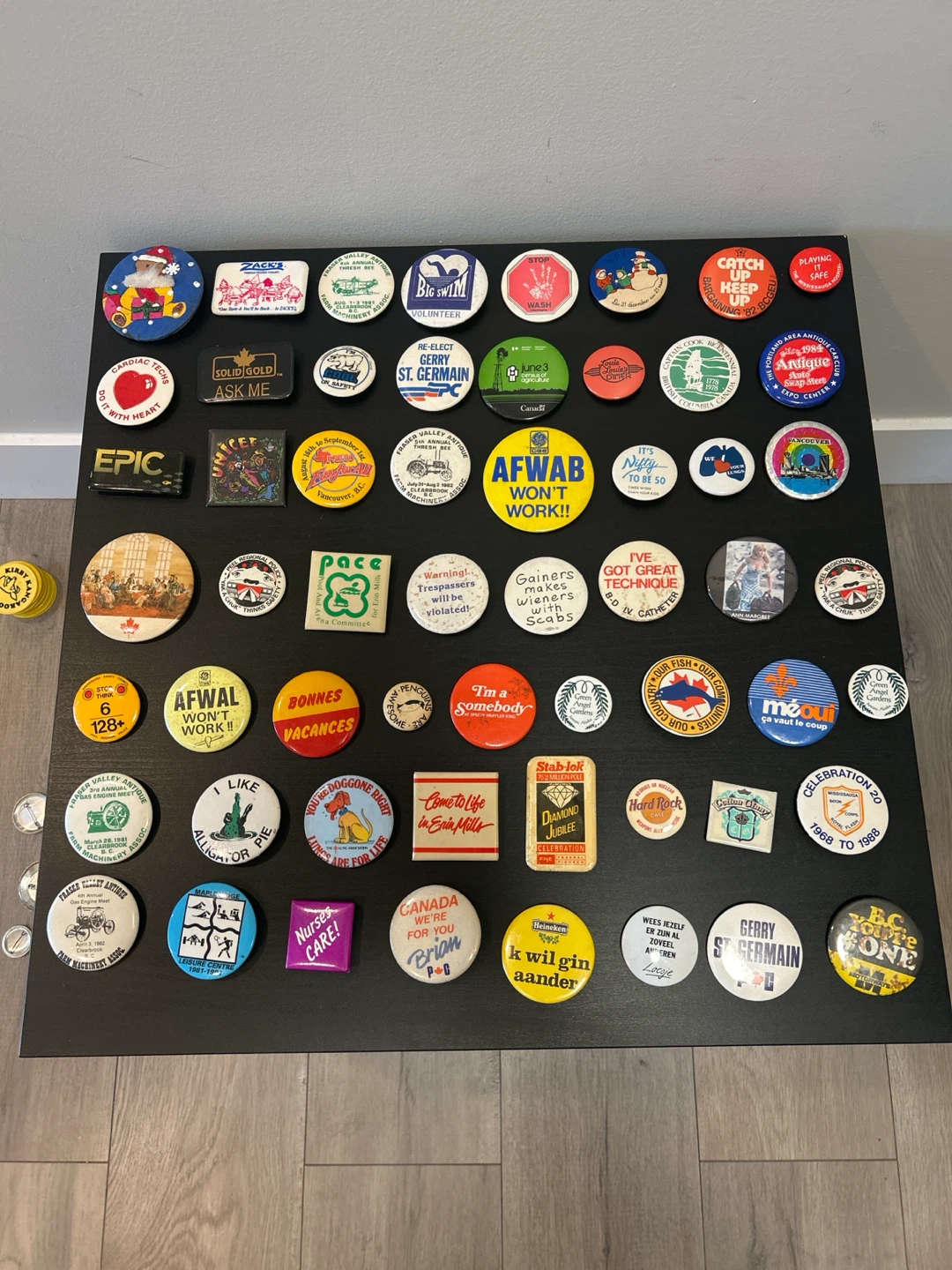Large Collection of Vintage Canadian Pins and Buttons - photo 5