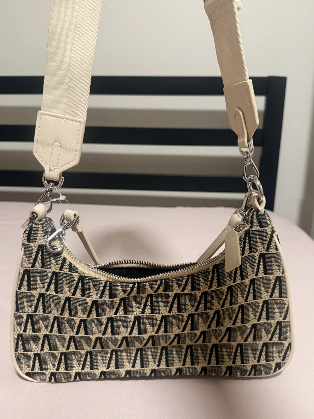 MNG Shoulder Bag - photo 3