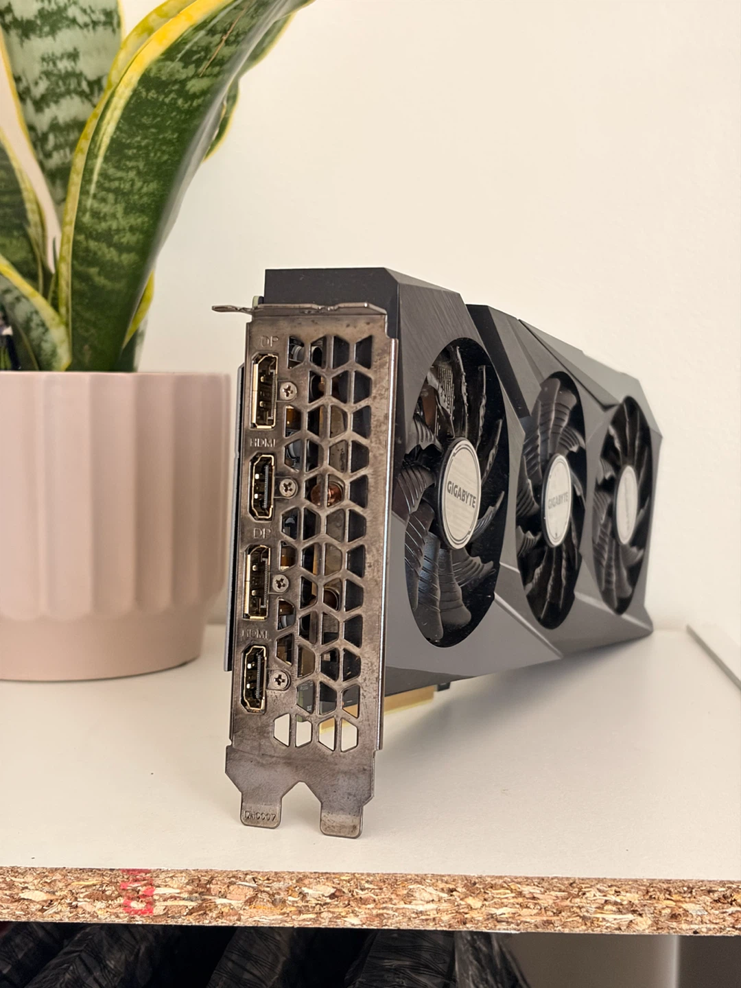 Gigabyte GeForce RTX 3060 12GB Gaming OC Graphics Card - photo 5
