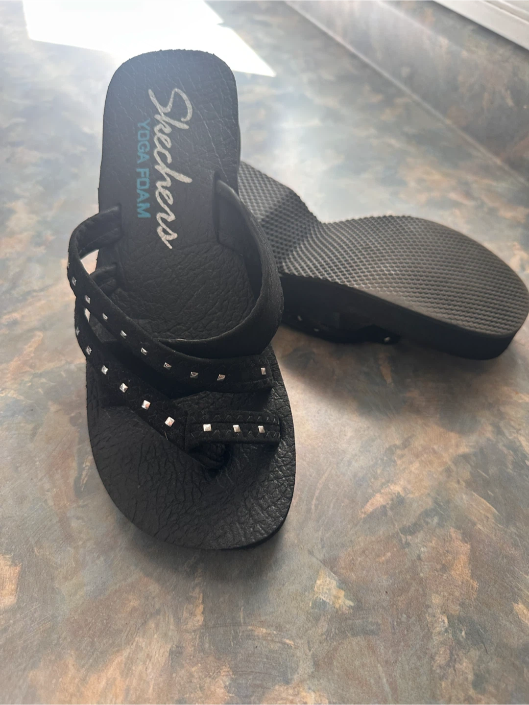 Skechers Yoga Foam Sandals