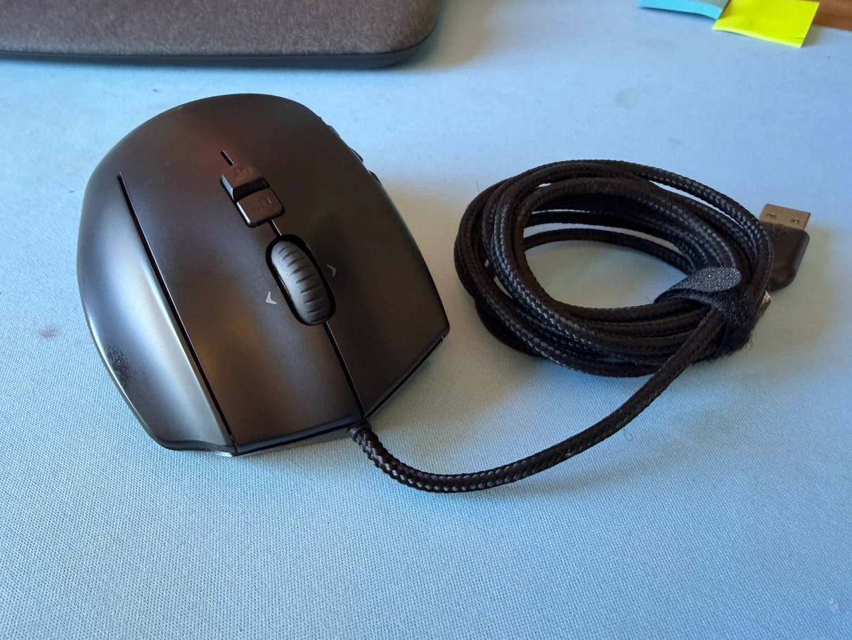 Logitech G600 MMO Gaming Mouse - photo 2