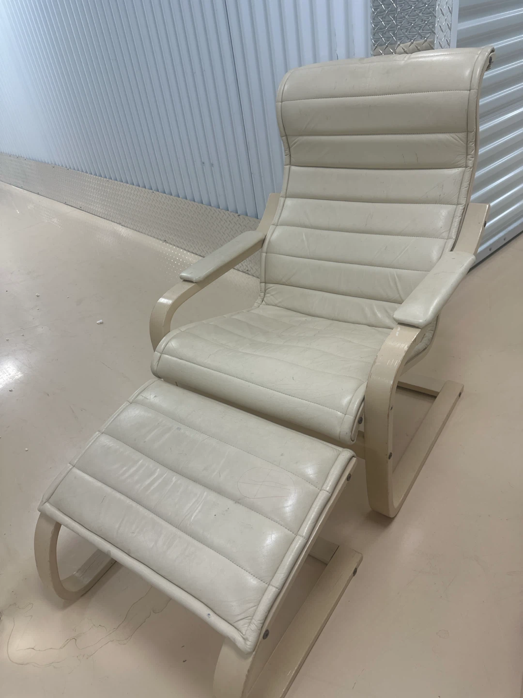 IKEA Poäng Armchair and Footstool Set - photo 2