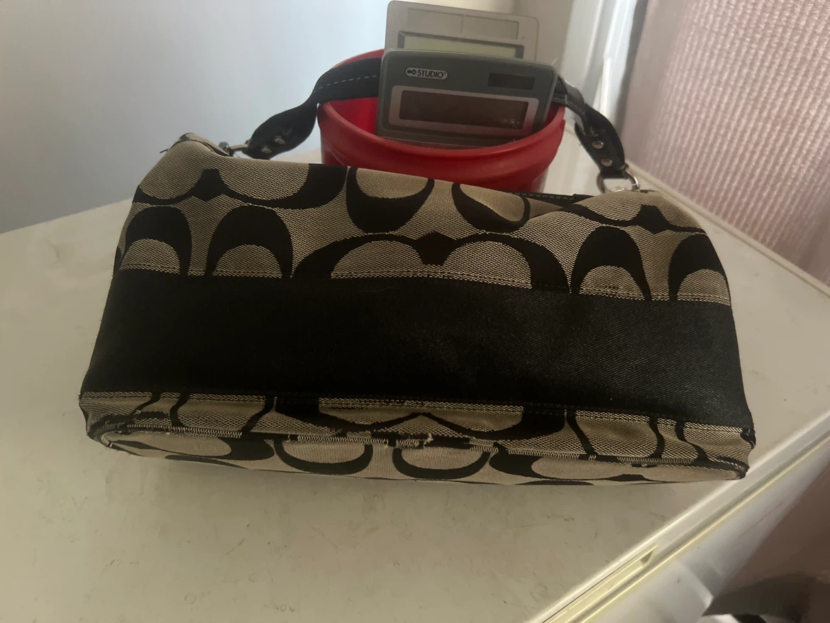 Coach Signature Hobo Bag - photo 2