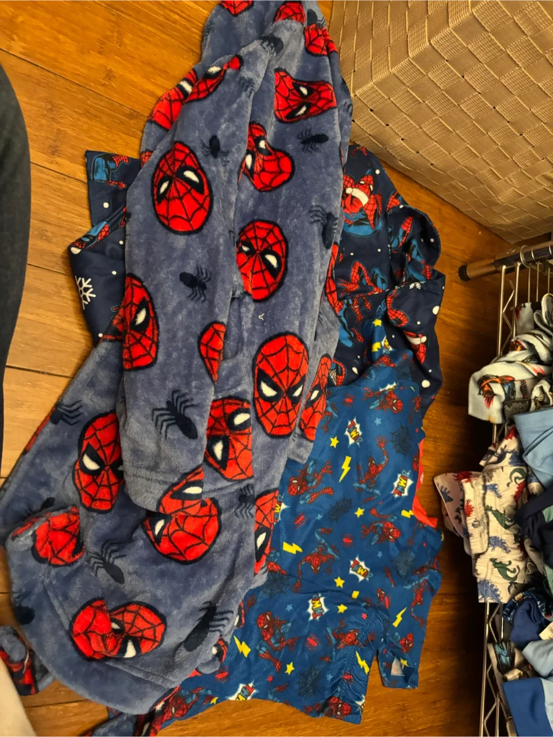 Spiderman and Grinch Pajama Bundle - photo 3