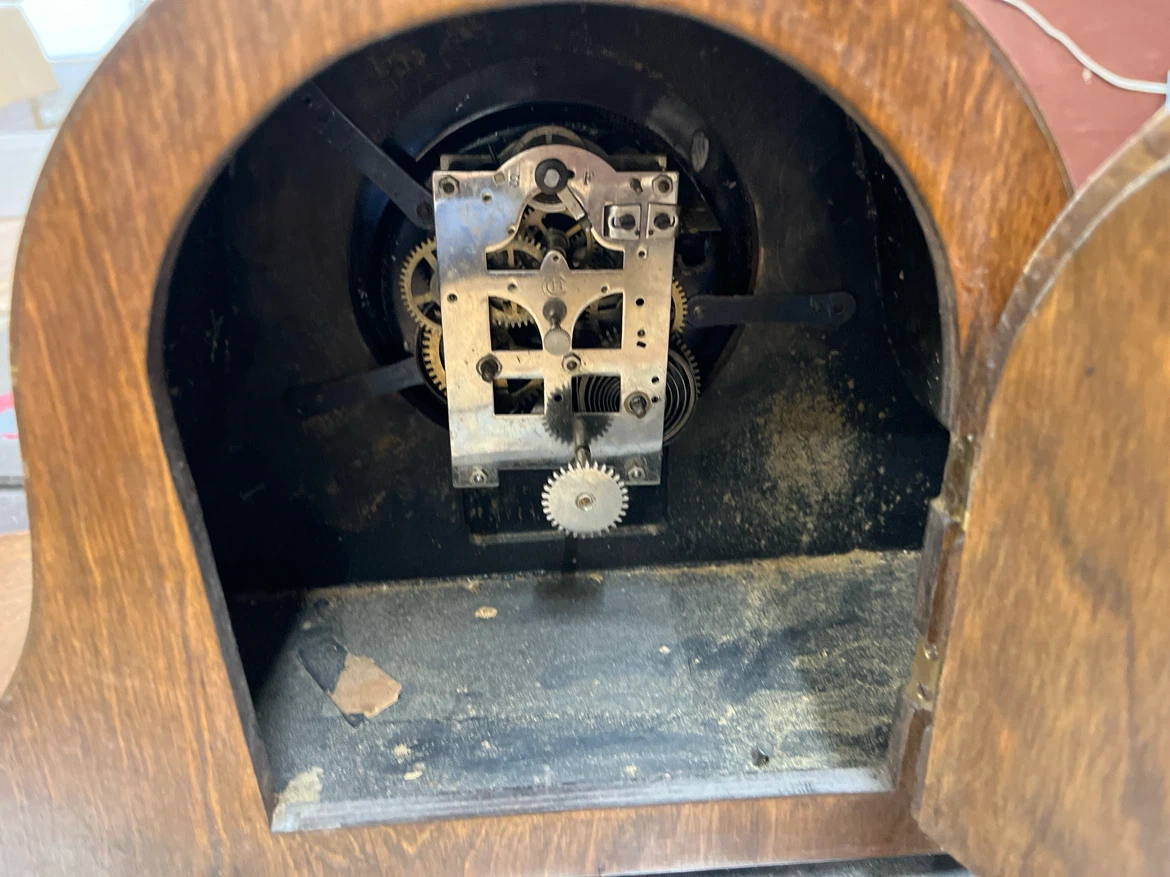 Vintage Wooden Mantel Clock - photo 4