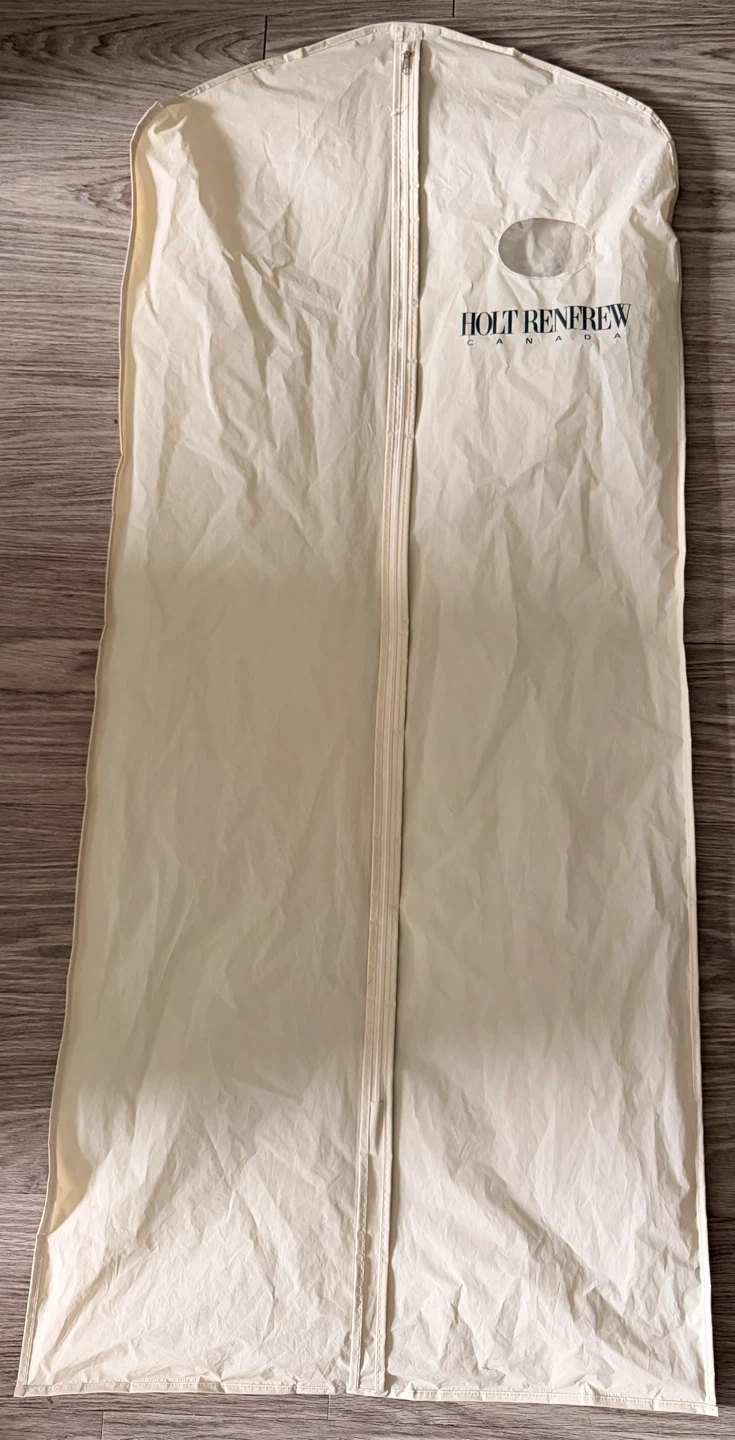 Luxury HOLT RENFREW (CANADA) • FullLenghthResistant GARMENT BAG