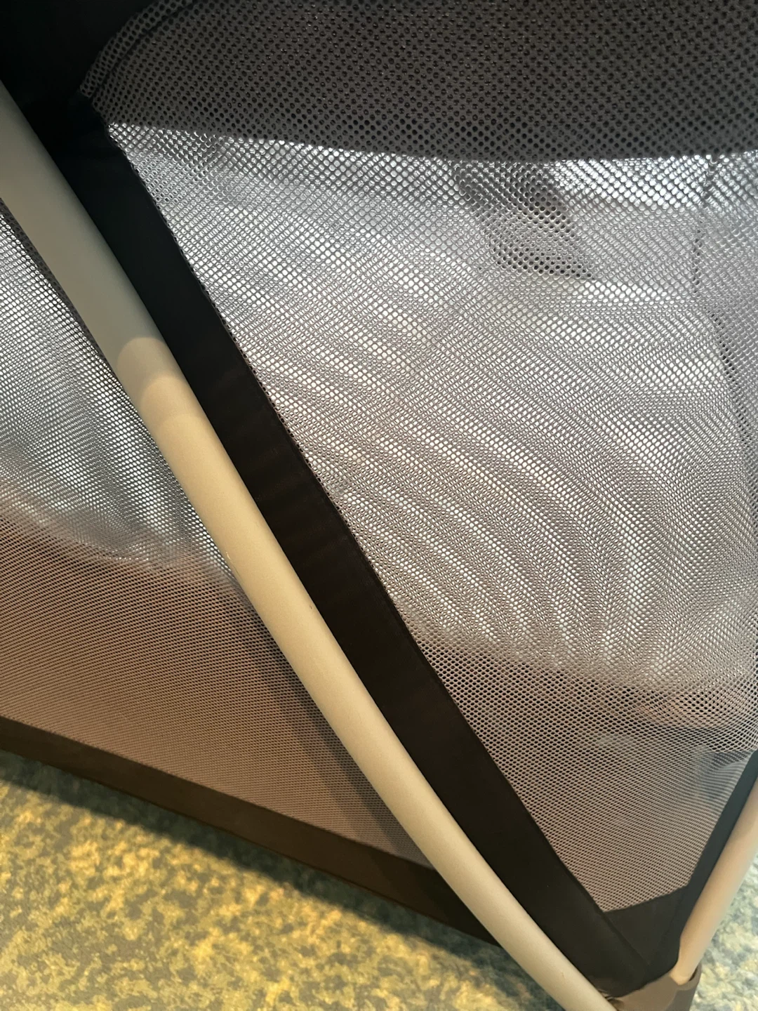 Nuna SENA Playard + Waterproof Sheet only used for 3 months - photo 4