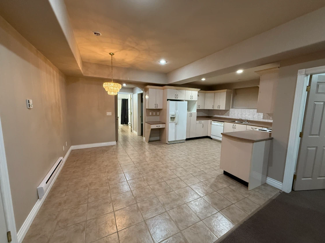2 Bedroom Basement Suite For Rent - Westwood Plateau Coquitlam - photo 4