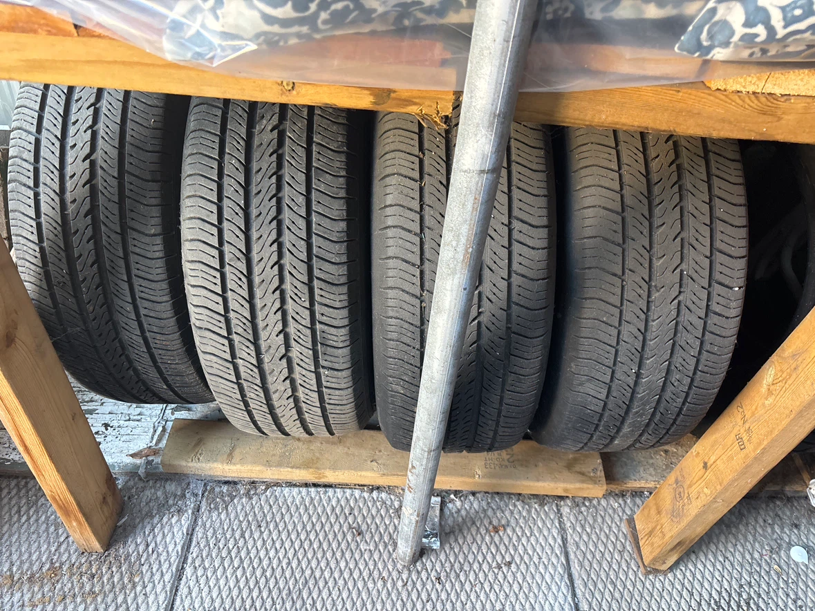 Set of 4 Michelin Tires with Honda Rims - photo 4
