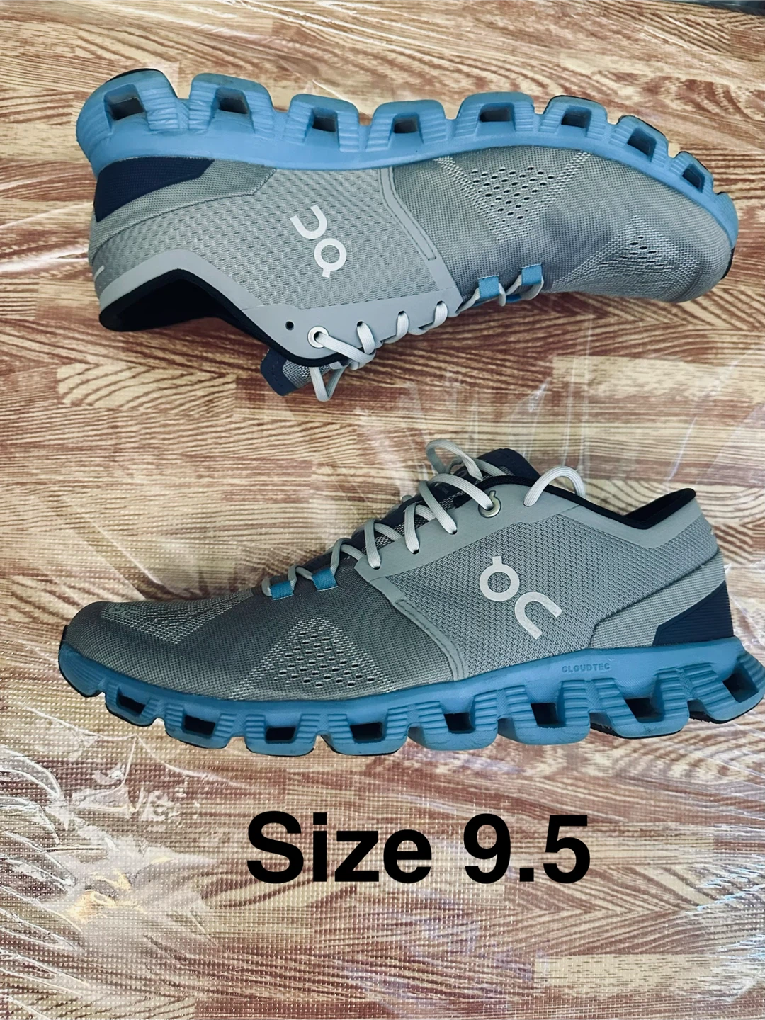On Cloud Running Shoes Grey and Blue Size 9.5 - photo 2