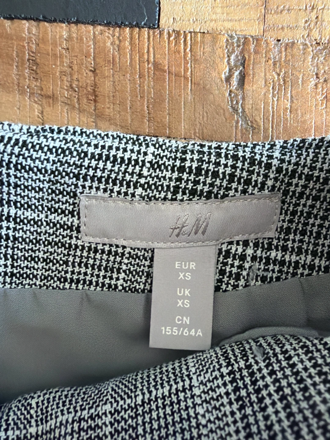 H&M Plaid Mini Skirt - Size XS - photo 2