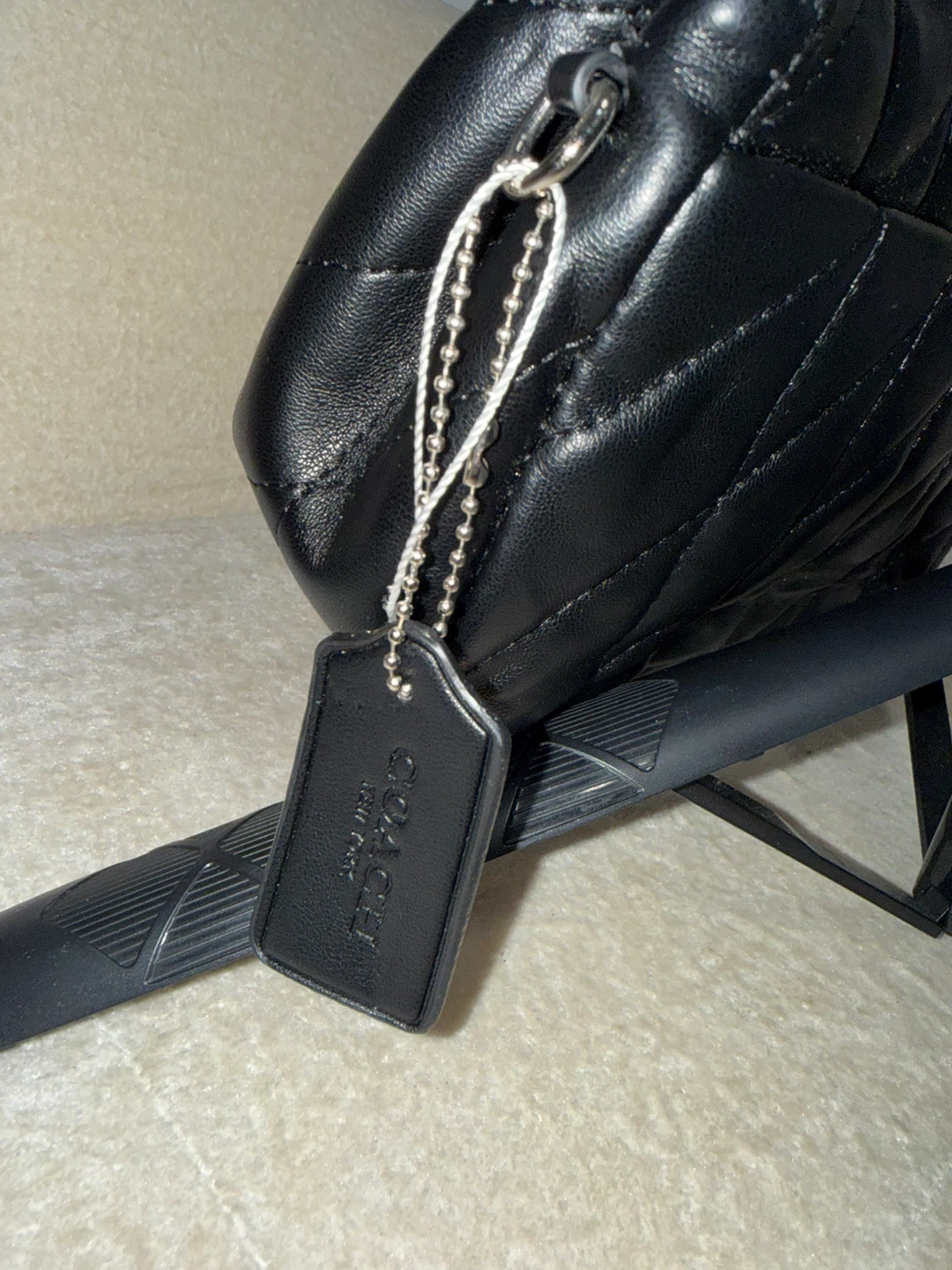 Quilted Leather Shoulder Bag - photo 4
