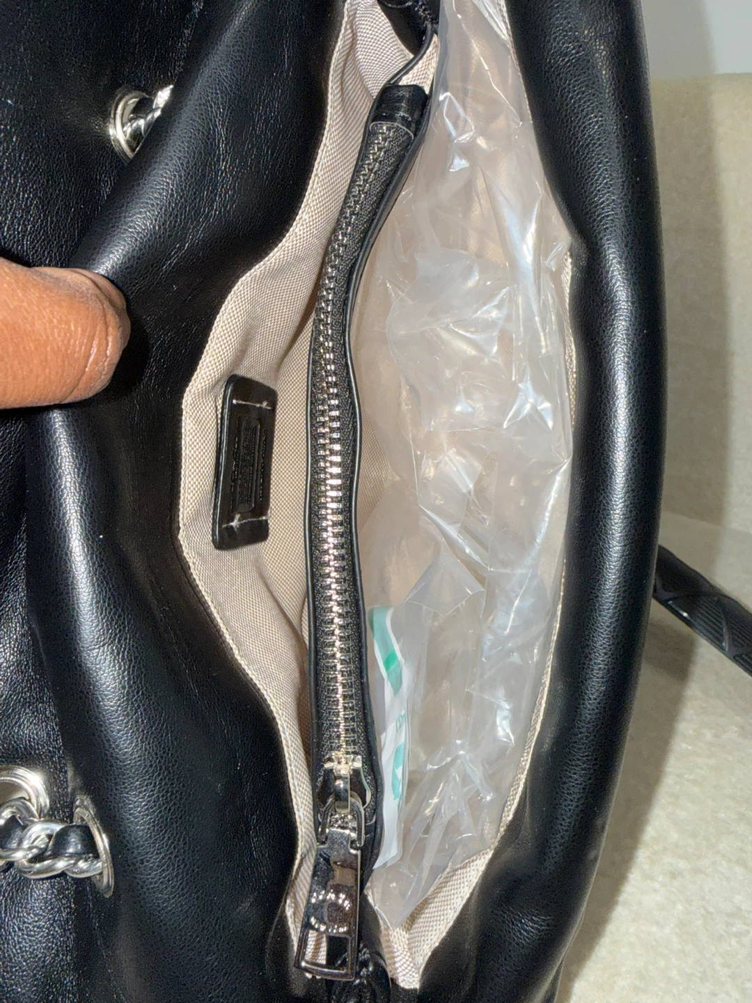 Quilted Leather Shoulder Bag - photo 5