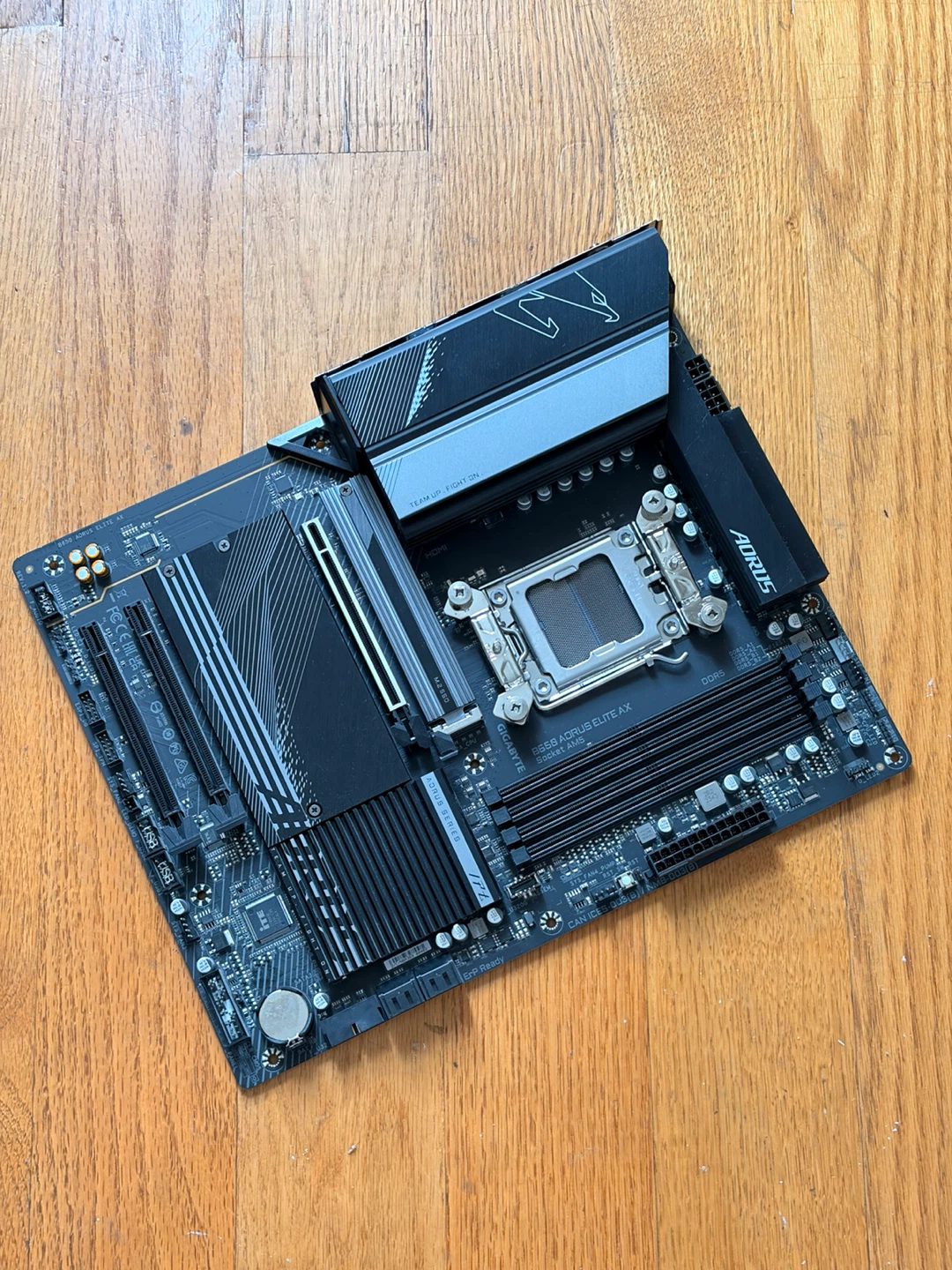 Gigabyte B650 AORUS ELITE AX Motherboard