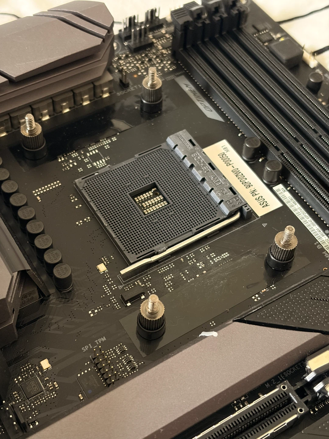ASUS ROG Strix GA35DX Motherboard - photo 2