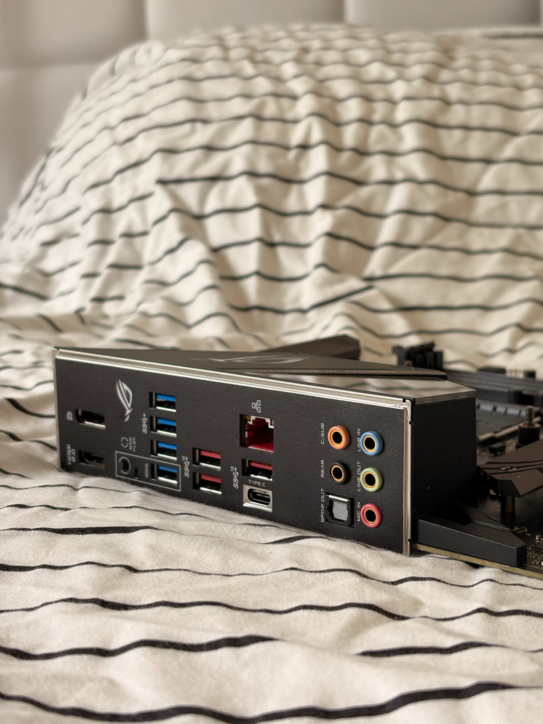ASUS ROG Strix GA35DX Motherboard - photo 4