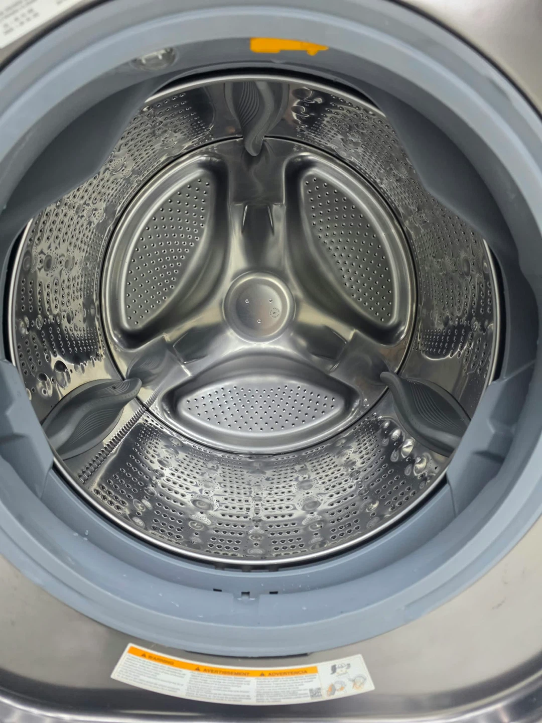 Brand NEW 2026 LG Fridge stove washer dryer can DELIVER - photo 2
