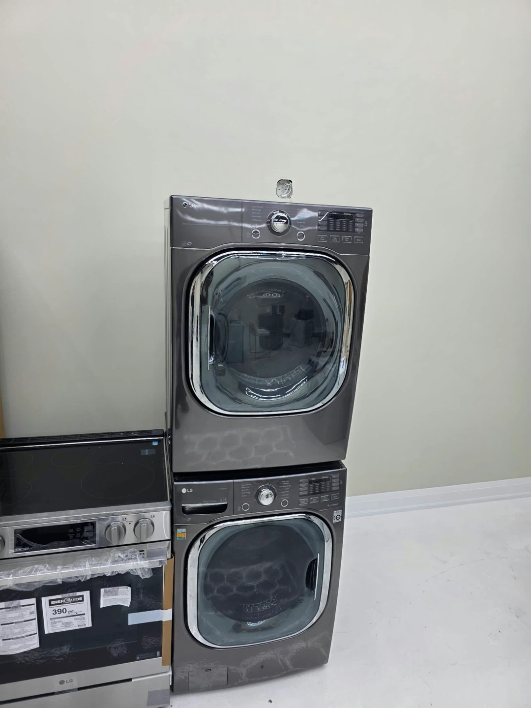Brand NEW 2026 LG Fridge stove washer dryer can DELIVER - photo 5