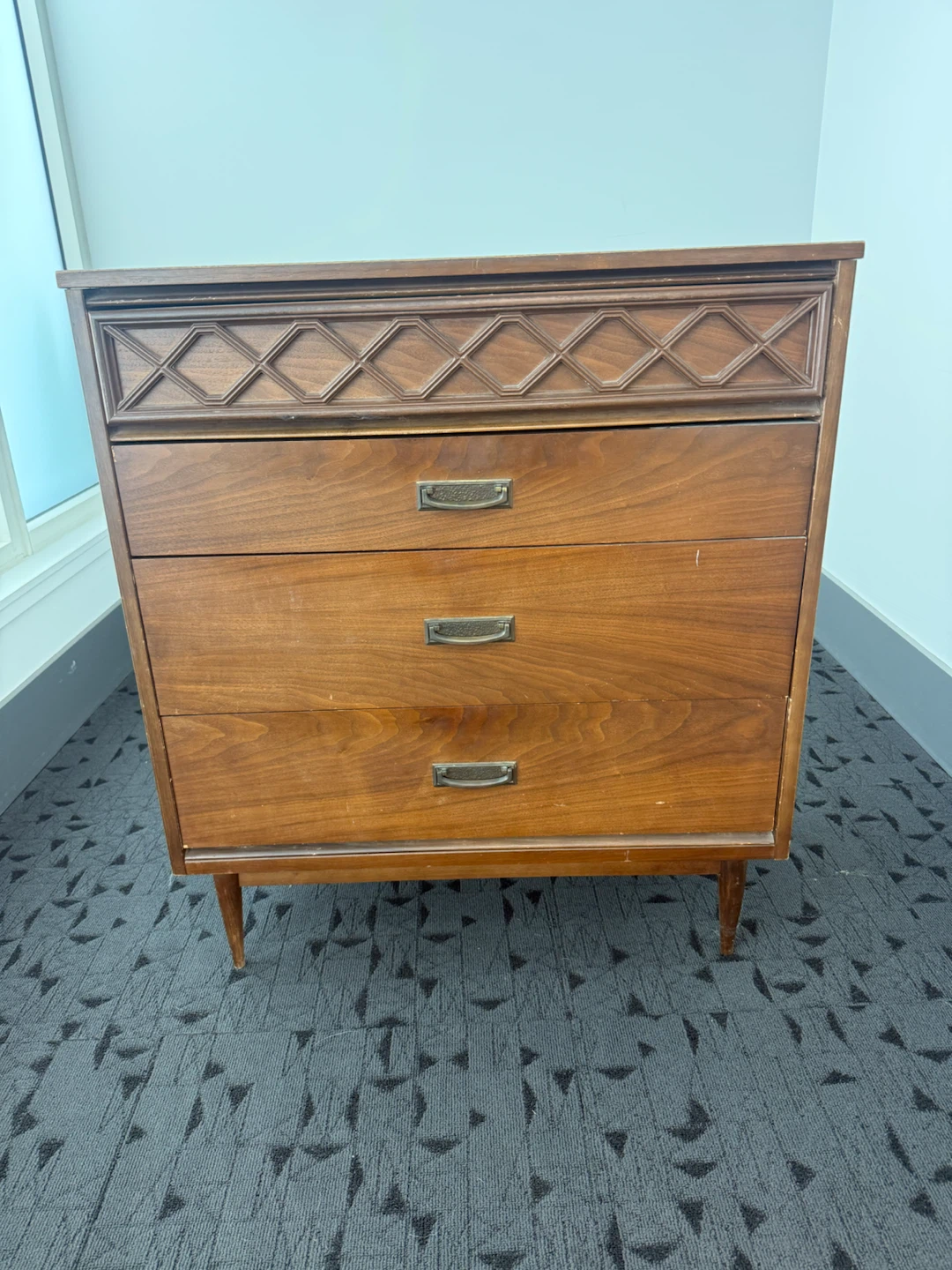 Vintage Mid-Century 4-Drawer Wood Dresser / Chest