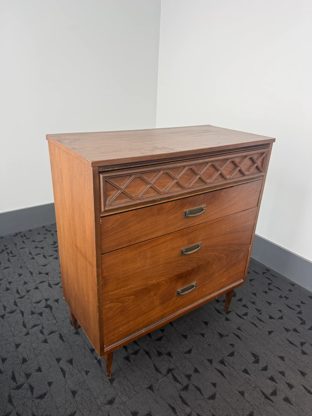 Vintage Mid-Century 4-Drawer Wood Dresser / Chest - photo 2