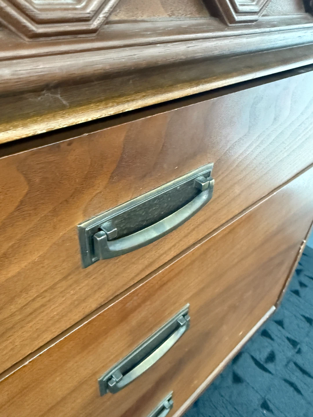Vintage Mid-Century 4-Drawer Wood Dresser / Chest - photo 3