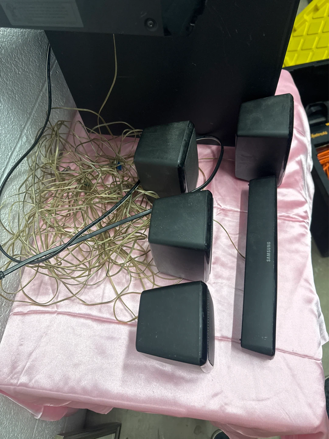 Samsung 5.1 Channel DVD Home Theater System - photo 2