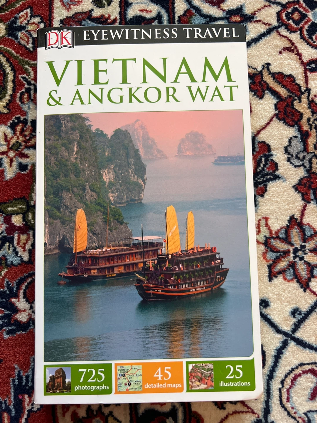 DK Eyewitness Travel Guide: Vietnam & Angkor Wat