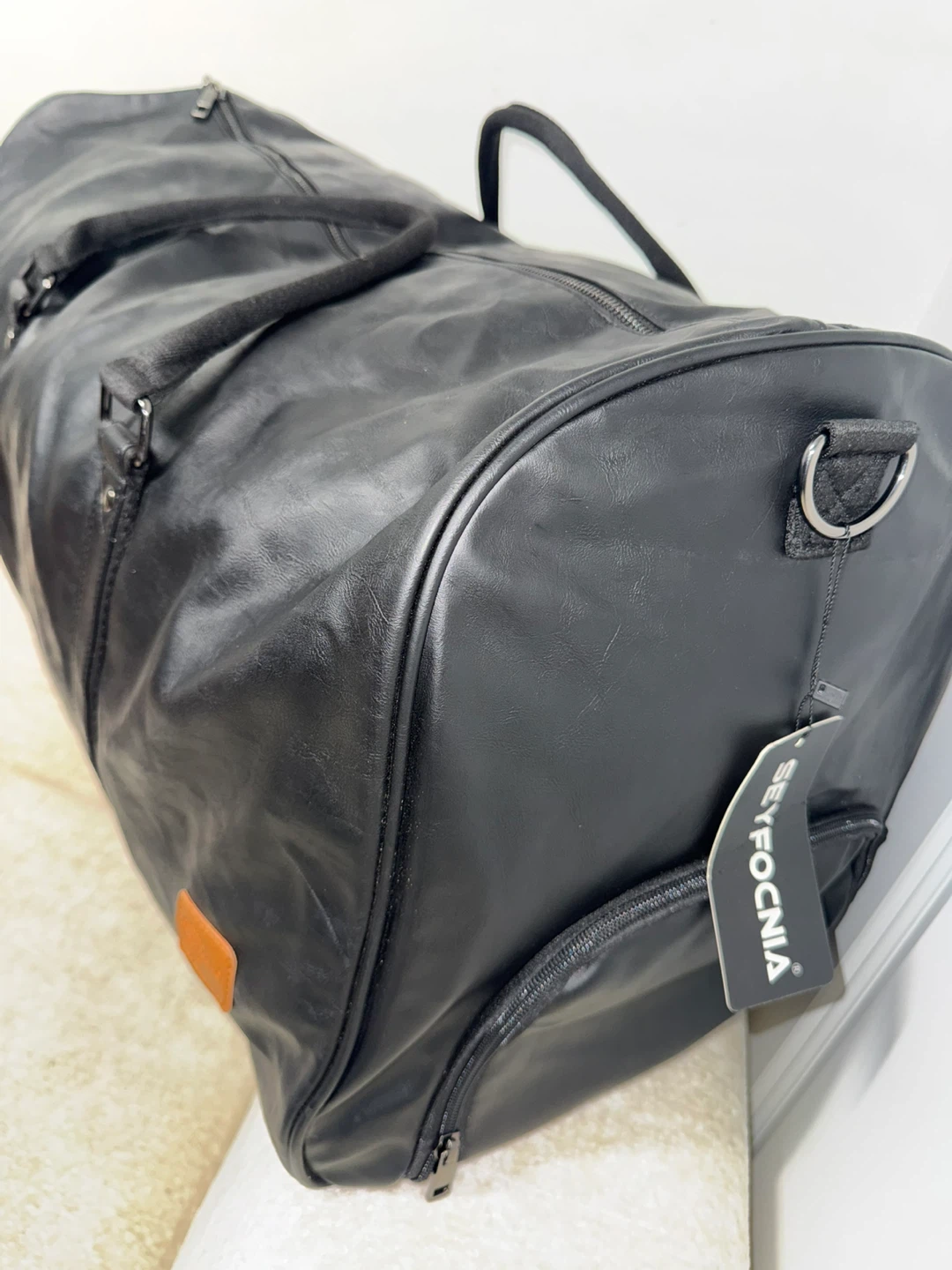 Black Large Duffel Bag with luggage sleeve. - photo 3