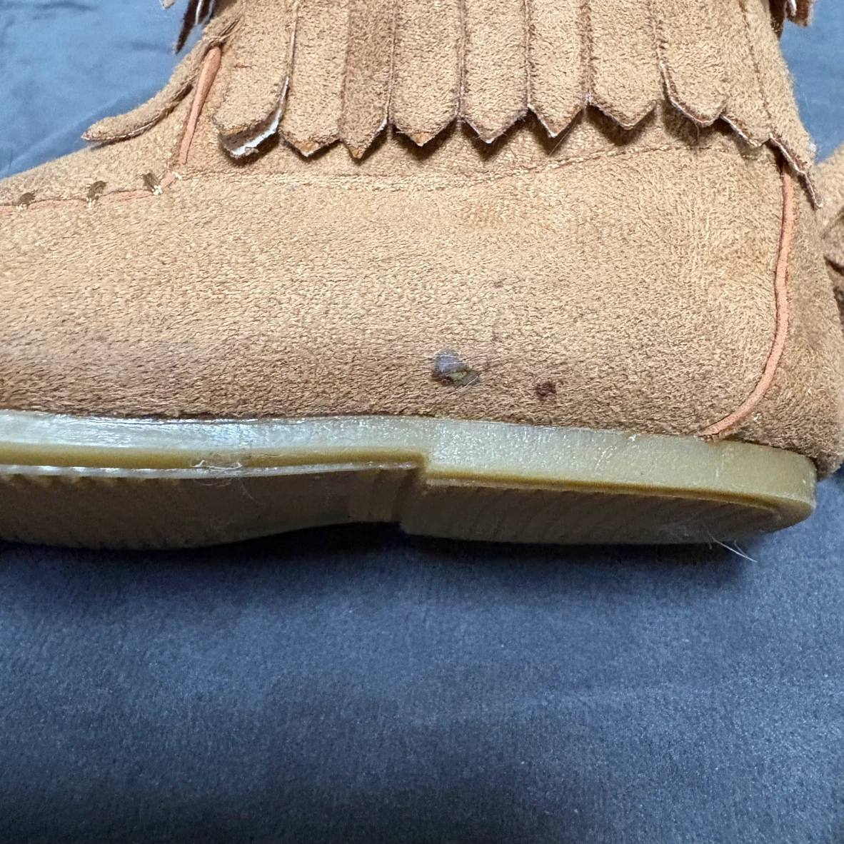 Toddler Brown Fringed Moccasin Boots Size 5 - photo 5